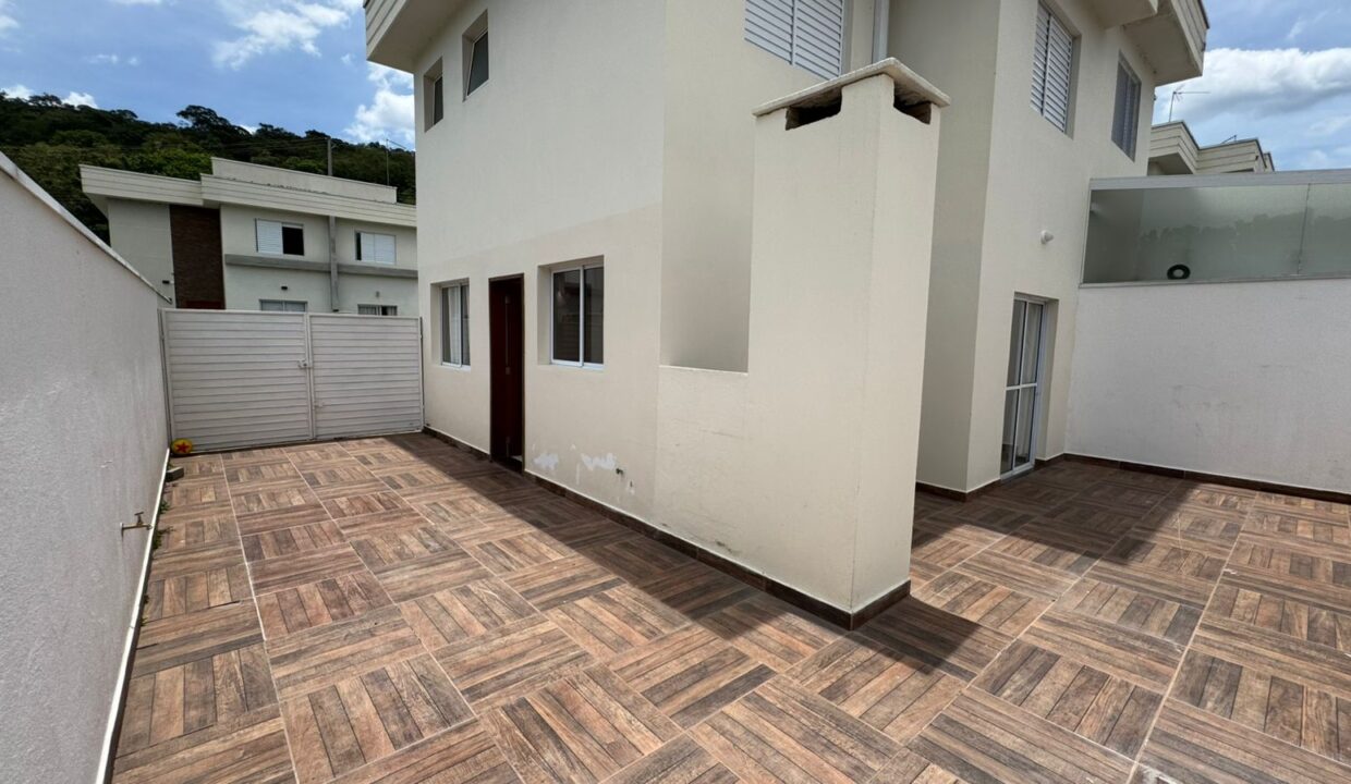 fotos sobrado itaoca017