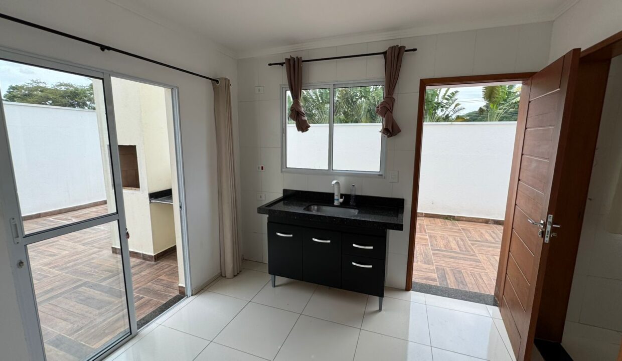 fotos sobrado itaoca021